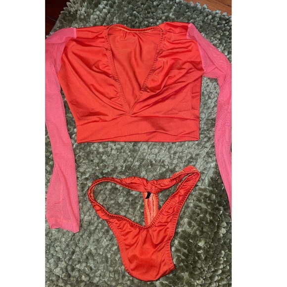 Orange long sleeve two piece - Picture 5 of 7